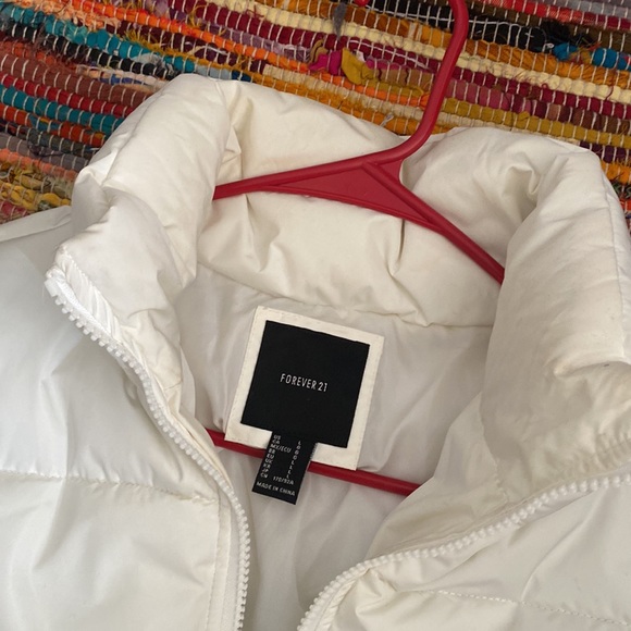 forever 21 all white bubble coat - Picture 2 of 3